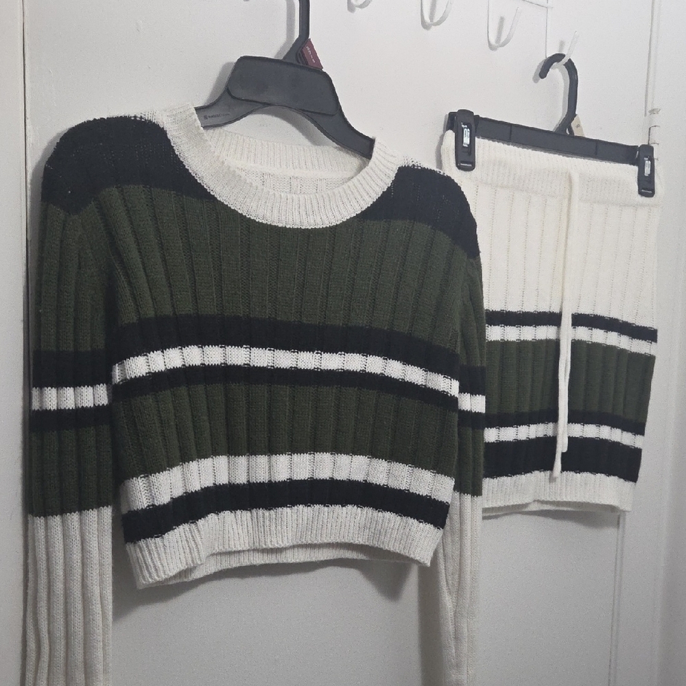 NWOT Shein Striped Green, Black & White Women's Sweater/Skirt Set
